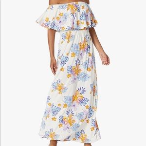 Off shoulder maxi dress